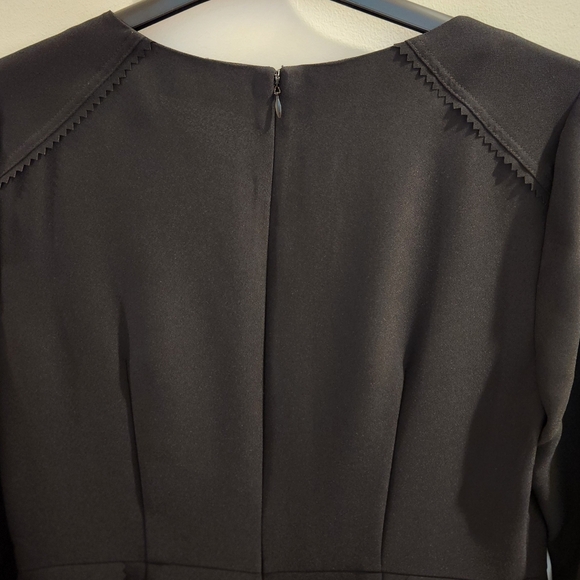 Banana Republic Little Black Dress 3/4 Sleeve Crew Neck Laser Cut Detailing SZ 6 - Picture 11 of 15